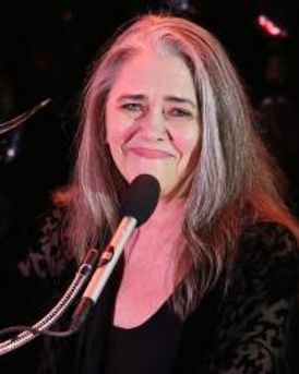 Deborah Strang Headshot