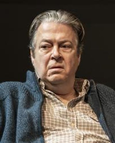 Roger Allam Headshot