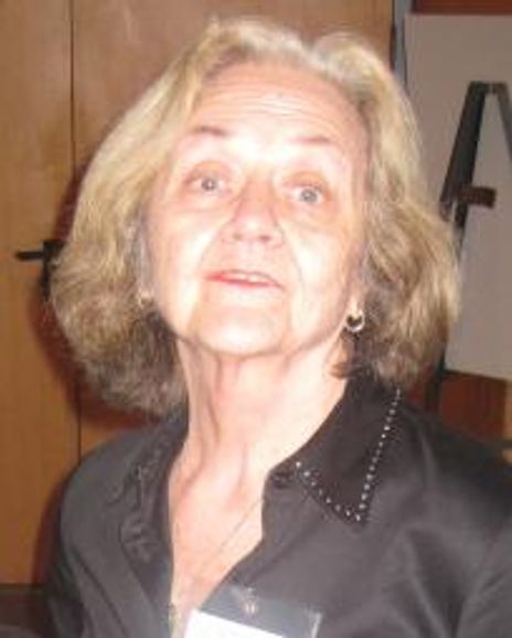 Carole Martin Headshot