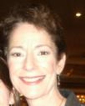 Carmen Roman Headshot