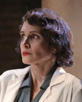 Carey Van Driest Headshot