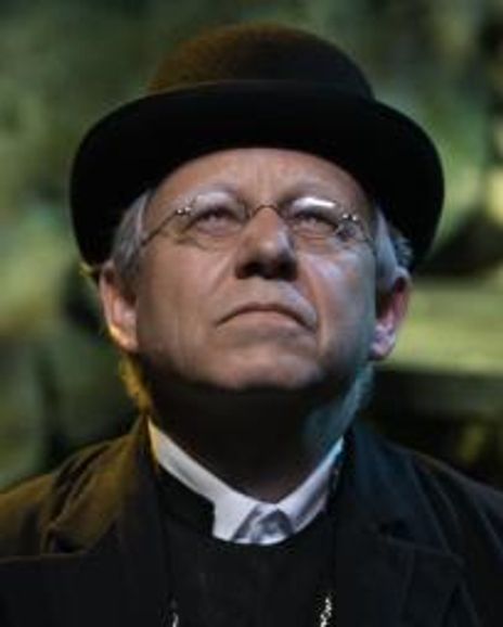 Brad Greenquist Headshot