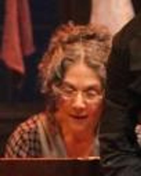 Helen Gregory Headshot