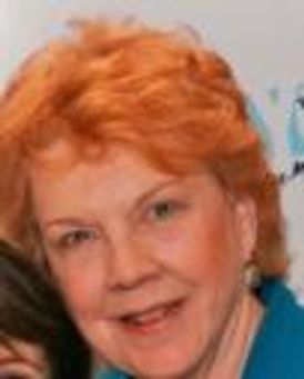 Beth Fowler Headshot