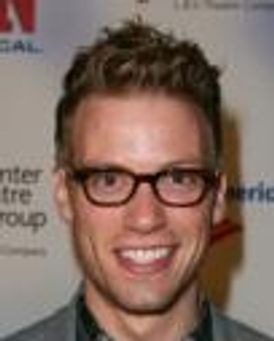 Barrett Foa Headshot