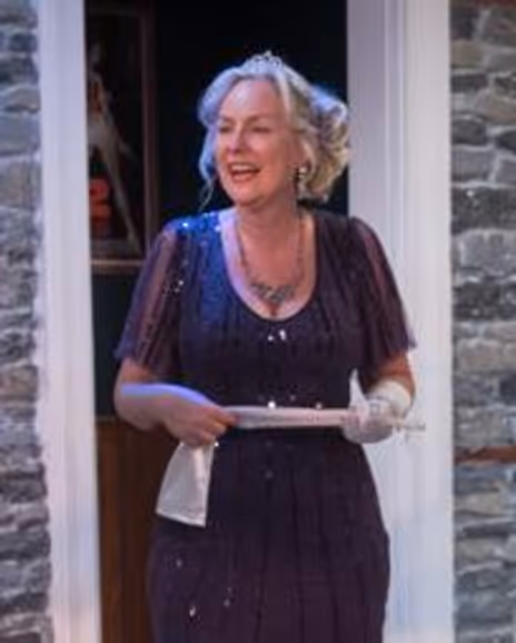 Barbara Pitts Headshot