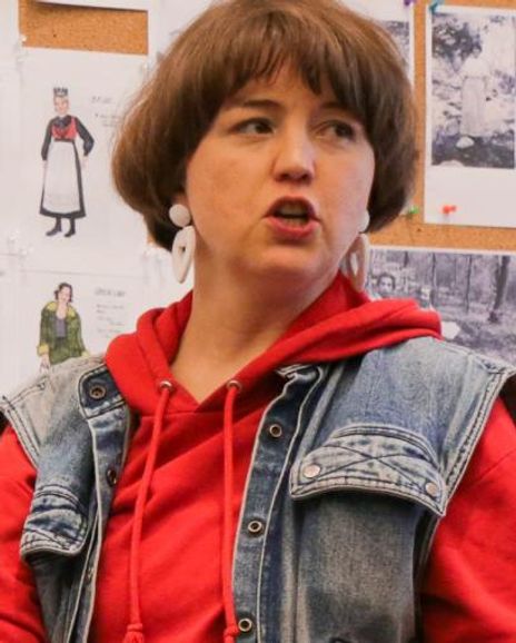 Asta Bennie Hostetter Headshot