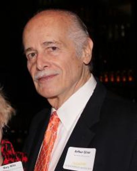 Arthur Giron Headshot