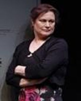 Anita Hollander Headshot