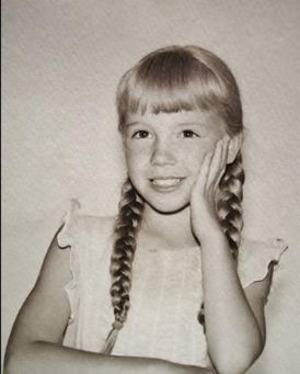 Sharon McCartin Headshot