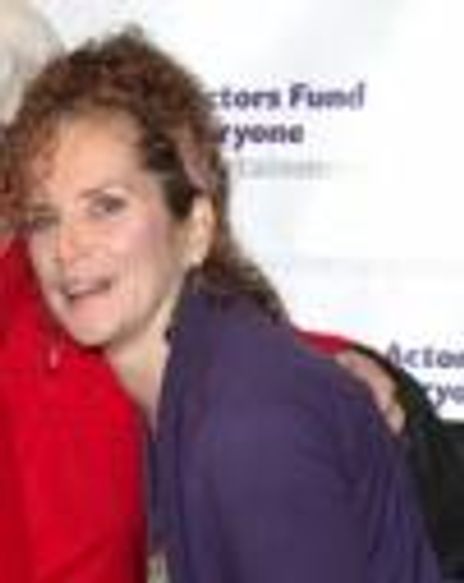 Amy Stiller Headshot
