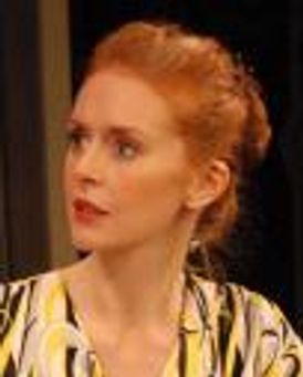 Amanda Barron Headshot