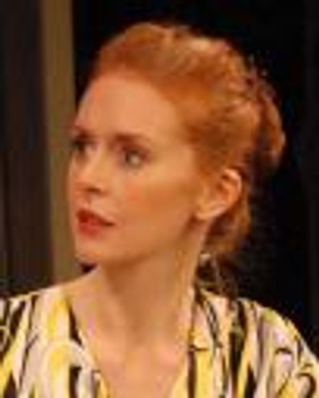 Amanda Barron Headshot