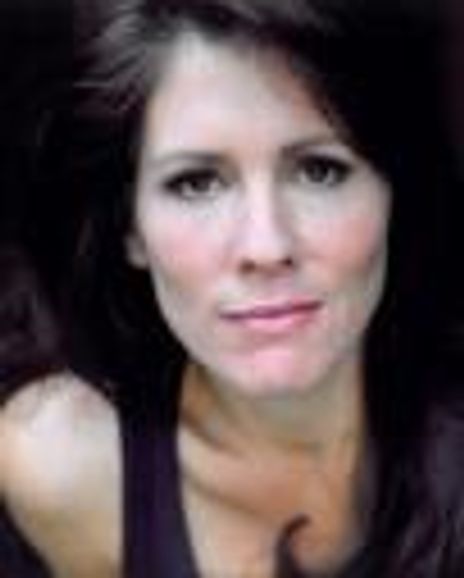 Alyssa Bresnahan Headshot