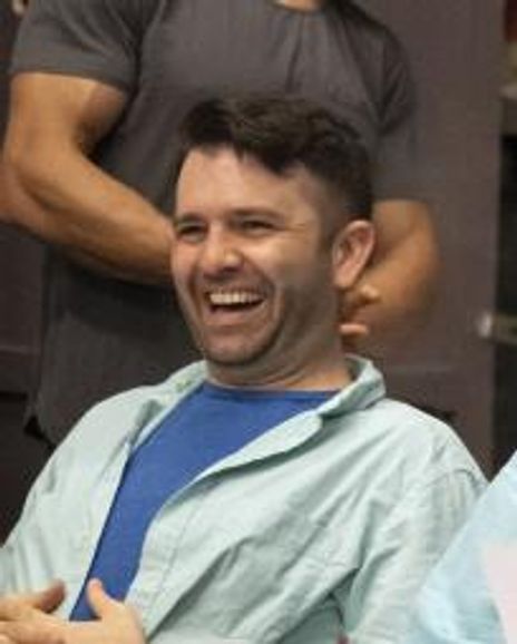 Alex Hernandez Headshot