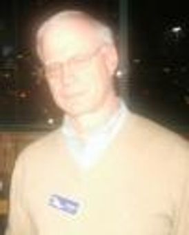 Alan Becker Headshot