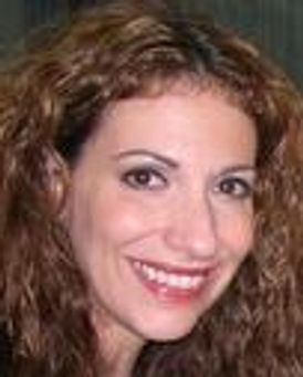 Angela DeCicco Headshot