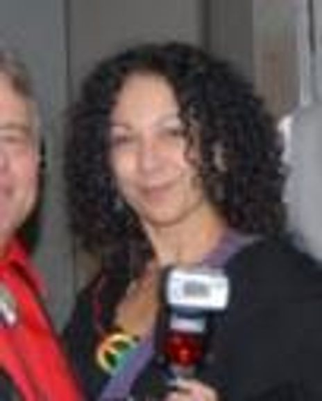 Dina Regine Headshot