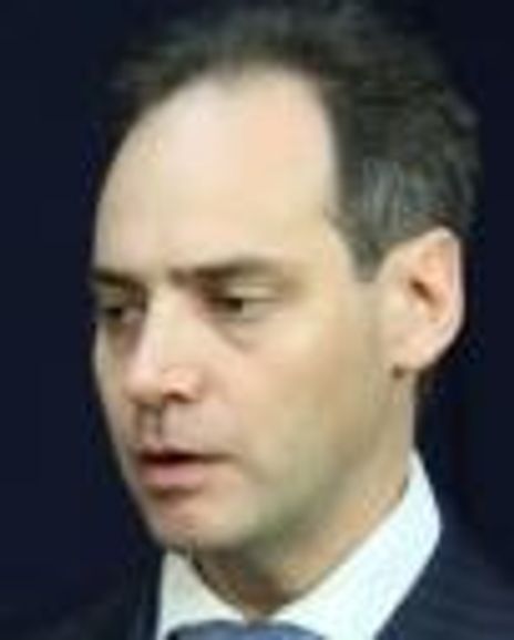 Julian Henry Lowenfeld Headshot