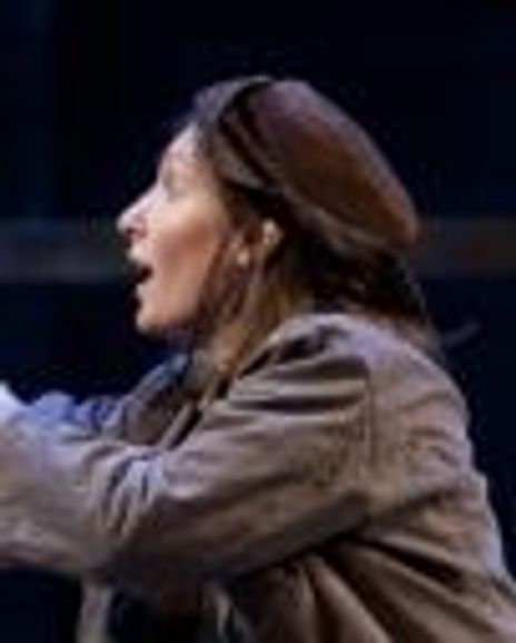 Molly Schreiber Headshot