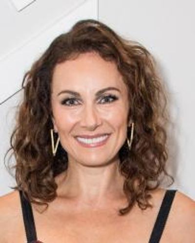 Laura Benanti Headshot