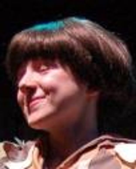 Nicole Cayer Headshot