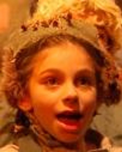 Julia Mullert Headshot