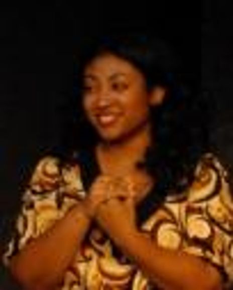 Samantha McKewen Headshot