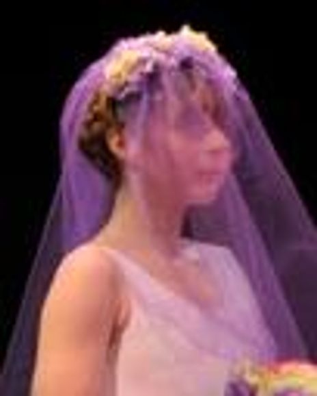 Emilie Stark-Menneg Headshot