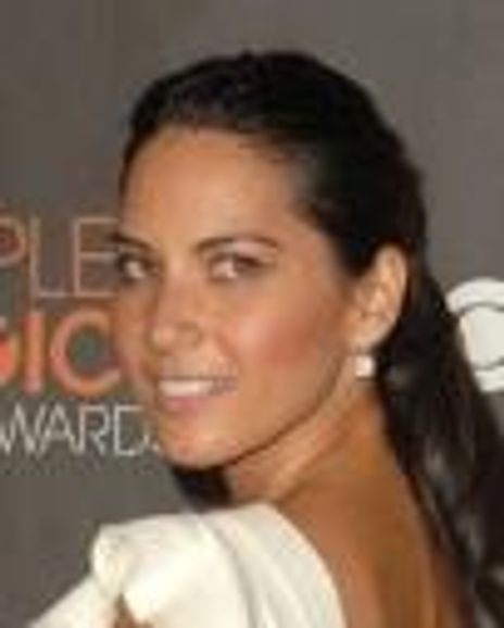 Olivia Munn Headshot
