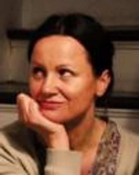 Sarah Wellington Headshot