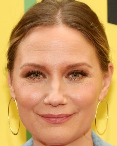 Jennifer Nettles Headshot