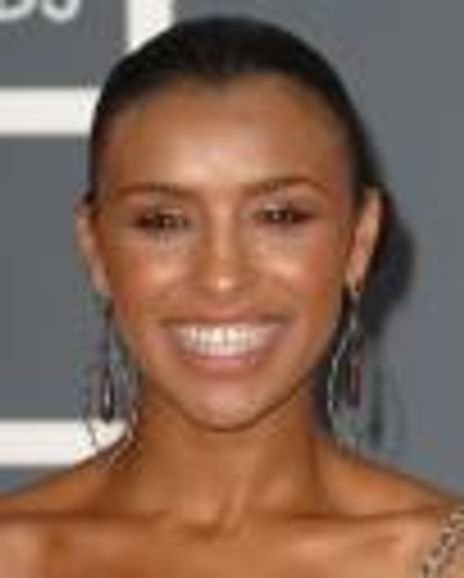 Melody Thornton Headshot