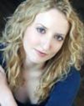 Victoria Frings Headshot