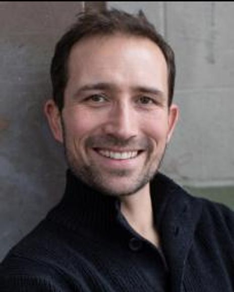 Chris Harder Headshot