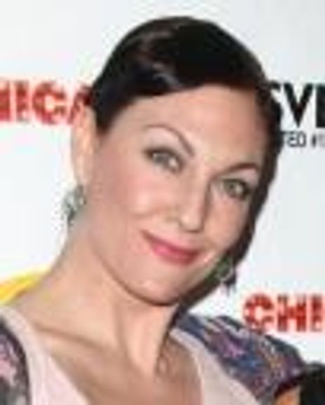 Terra MacLeod Headshot