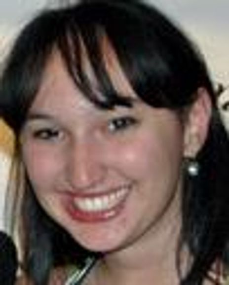Carly Hugo Headshot