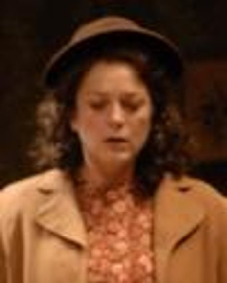 Sara Surrey Headshot