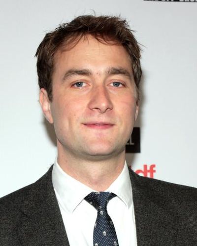 Oliver Chris Headshot