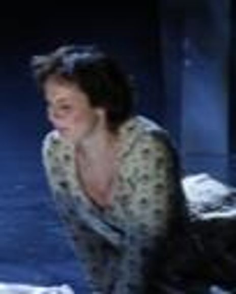 Annabel Scholey Headshot