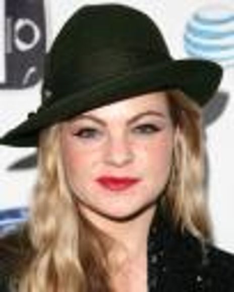 Caitlin Crosby Headshot