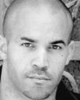 Simon Ray Harvey Headshot