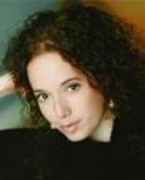 Gabi Epstein Headshot