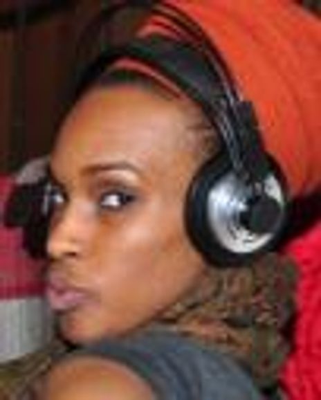 Elesea Douglas Headshot