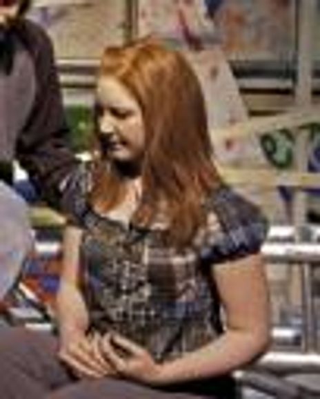 Mandee Leigh Headshot