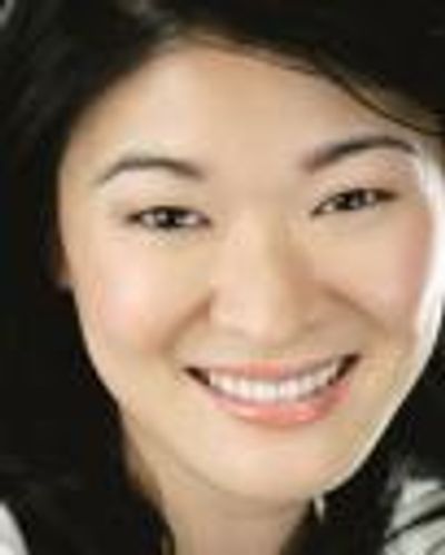 Jennifer Lim Headshot