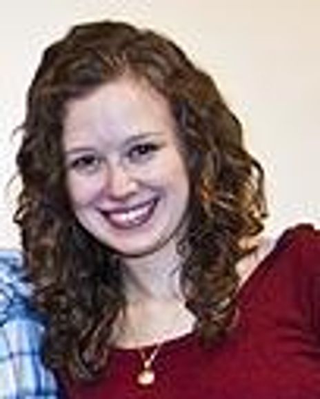 Molly Renson Headshot