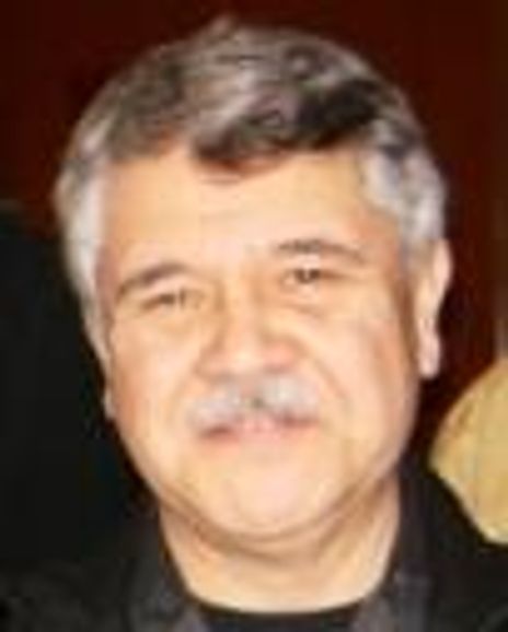 Ralph Flores Headshot