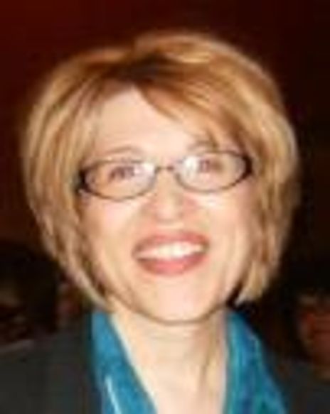 Arlene Malinowski Headshot