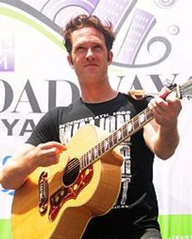 Erik Hayden Headshot